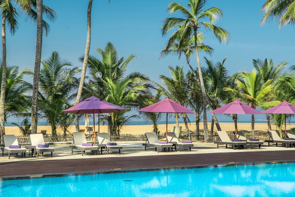 Avani Kalutara Resort Exterior photo